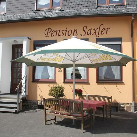 Pension-Saxler Neichen Exterior foto